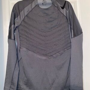 Nike Pro Hyperwarm Fitted in Gray